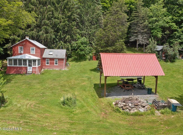 490 Ecker Hollow Road, Middleburgh, NY 12157