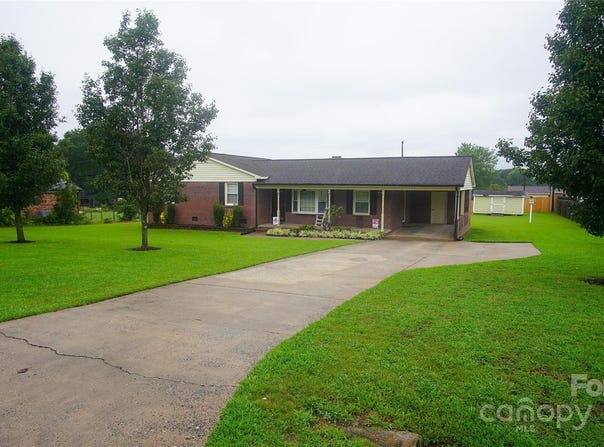 112 White Plains Drive, Kings Mountain, NC 28086