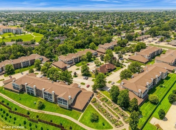 409 SE Delaware Avenue unit: 207, Ankeny, IA 50021