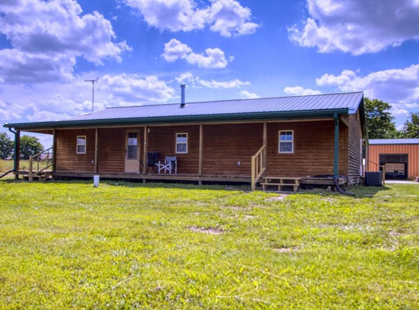 10665 South 1275 Road, Stockton, MO 65785