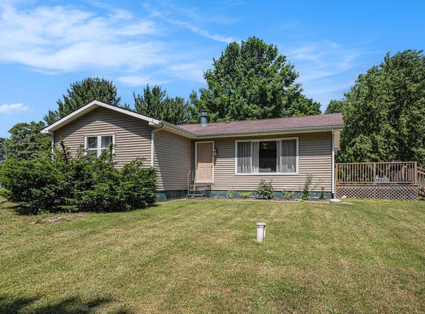 24984 Marcellus Highway, Dowagiac, MI 49047