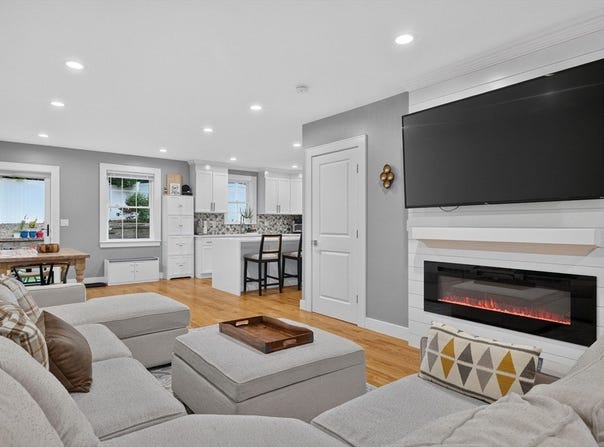 248 Washington St, Dedham, MA 02026