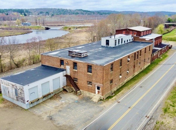 55 Mill St, Brookfield, MA 01506
