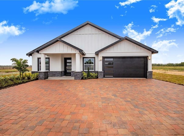 2200 MCCLELLAN ROAD, FROSTPROOF, FL 33843