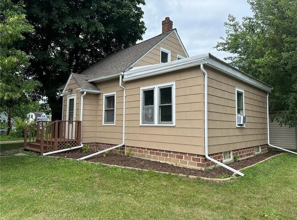 551 Center Street, Tracy, MN 56175