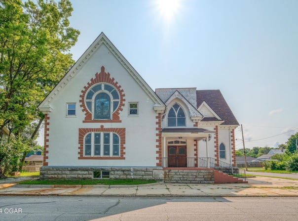 1014 S Main Street, Carthage, MO 64836