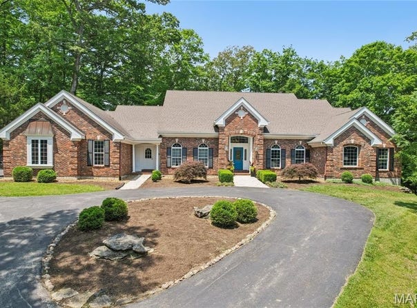 805 Stone Bridge Springs Drive, Wildwood, MO 63005