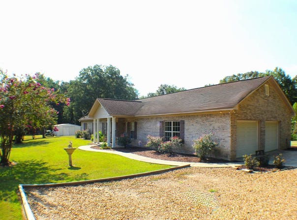 598 Paradise Rd, Bentonia, MS 39040