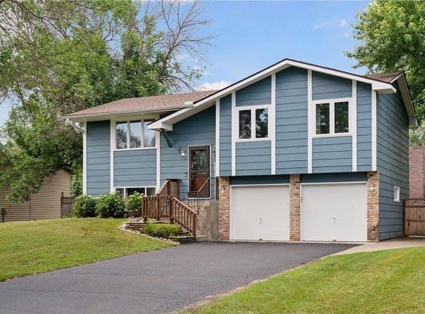 1650 107th Avenue NW, Coon Rapids, MN 55433