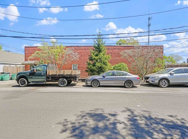 227 Nassau Street, Hewlett, NY 11557