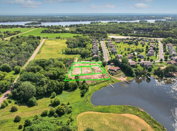 316xx Lot B Maria Avenue, Lindstrom, MN 55045