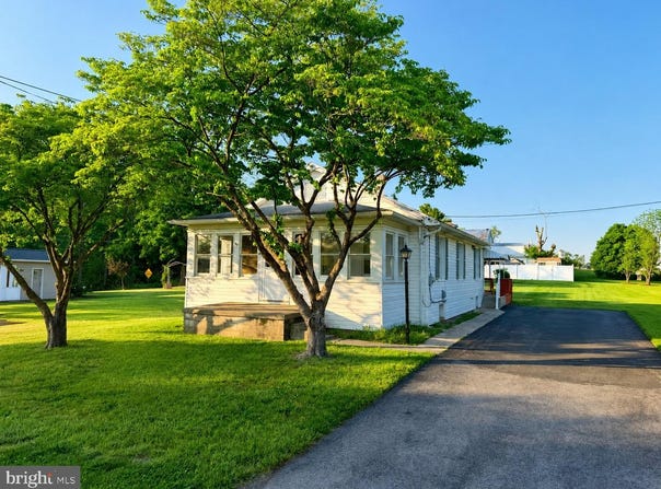 6016 BALTIMORE Pike, LITTLESTOWN, PA 17340