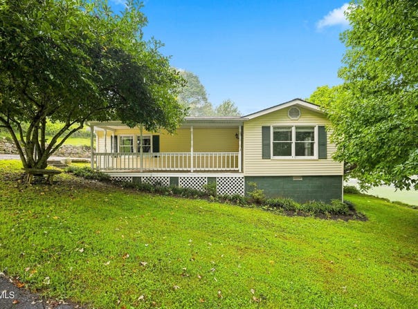 1301 Sorrenta Road, Big Stone Gap, VA 24219
