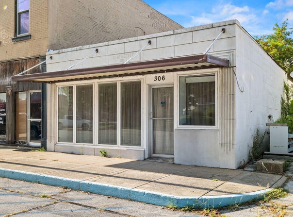 306 College Street, Greenfield, MO 65661