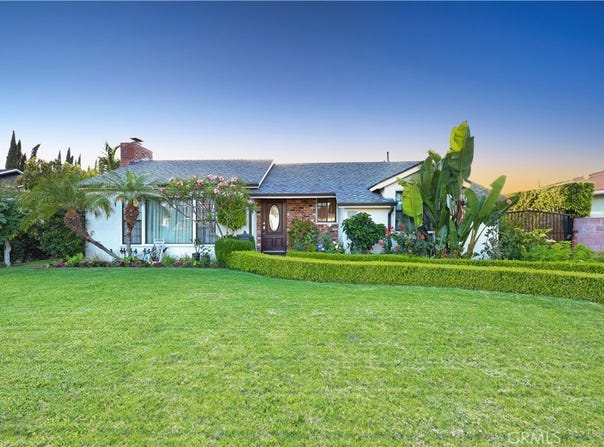 10011 Wiley Burke, Downey, CA 90240