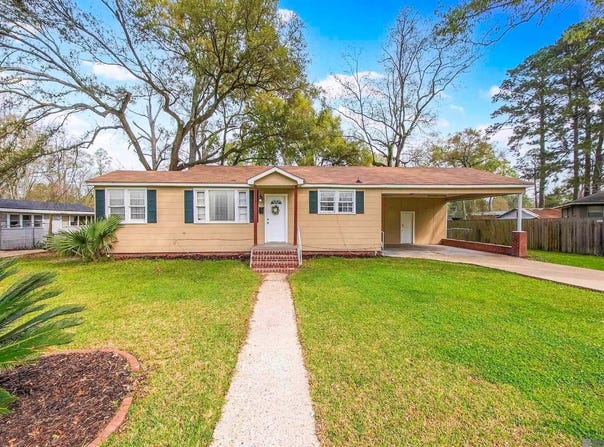 10423 Red Oak Dr, Baton Rouge, LA 70815