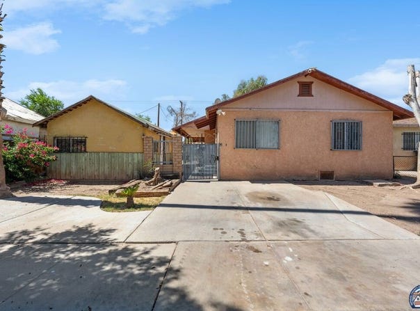 910 Ea J St, Brawley, CA 92227