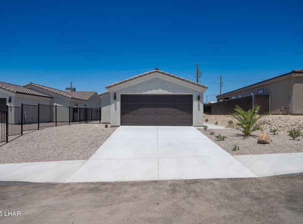 3025 Palisades Dr, Lake Havasu City, AZ 86404