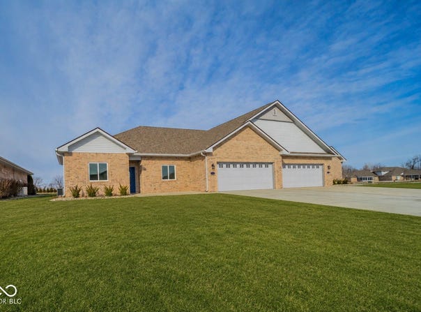 425 Janis Avenue, Pendleton, IN 46064