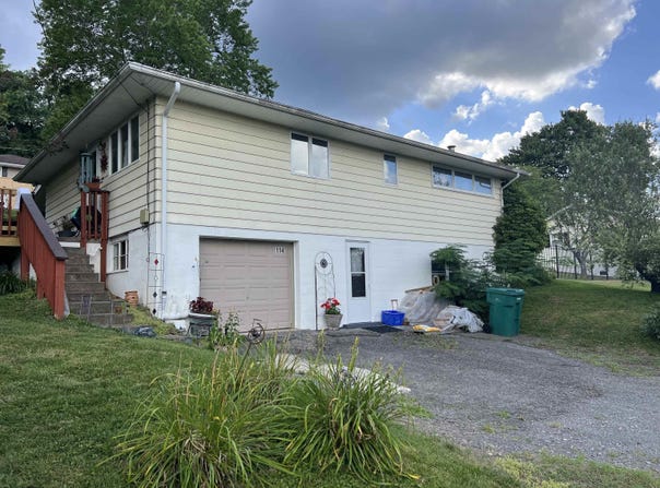 114 REBROOK Street, Clarksburg, WV 26301