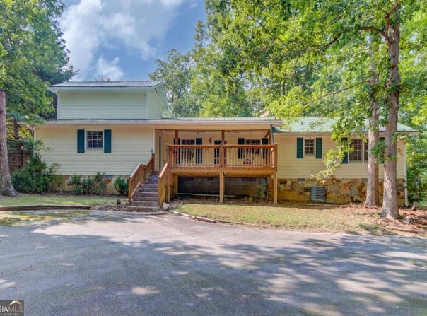 6050 Sandy Creek, Loganville, GA 30052