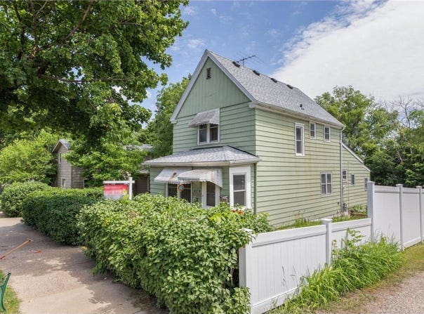 429 1st Avenue S, South Saint Paul, MN 55075