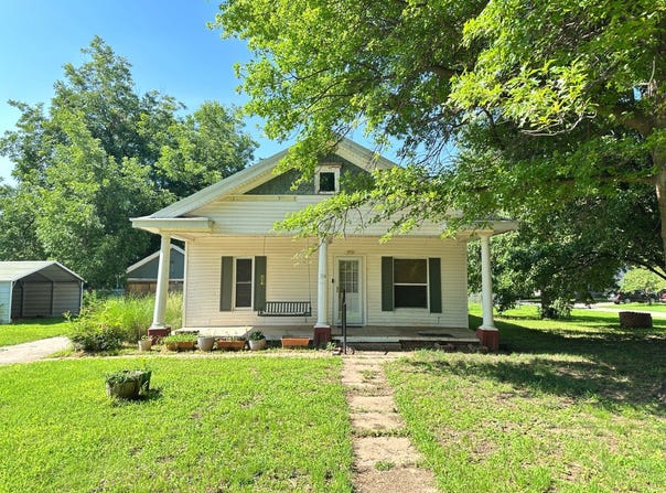 114 N Summit St, Tonkawa, OK 74653