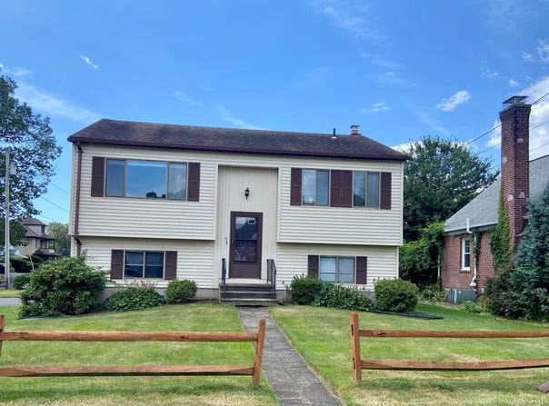 25 Wallace Street, Shelton, CT 06484