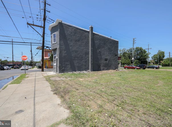 801 FAIRVIEW STREET, CAMDEN, NJ 08104