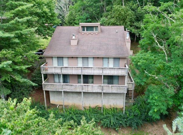 625 Old Turnpike Road East, Banner Elk, NC 28604
