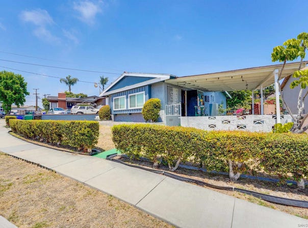 2951 MANOS DRIVE, San Diego, CA 92139