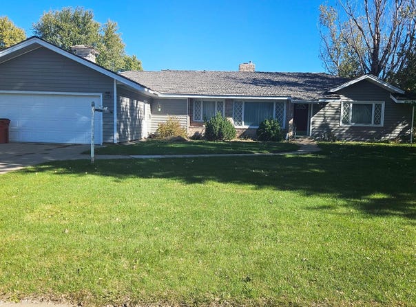 207 West State St., Brady, NE 69123