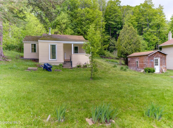 165 Lake Road, Westerlo, NY 12023