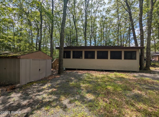 3621 Arapajo Drive, Shohola, PA 18458
