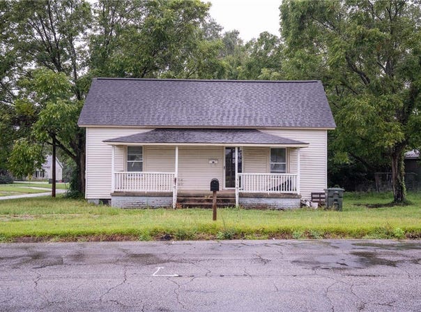 706 S 5th Street, Easley, SC 29640