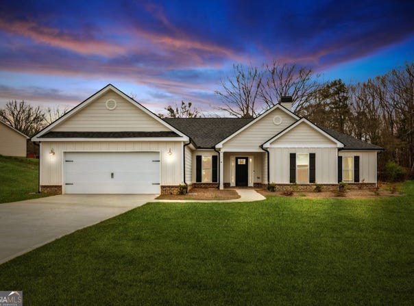 69 Advent, Winder, GA 30680
