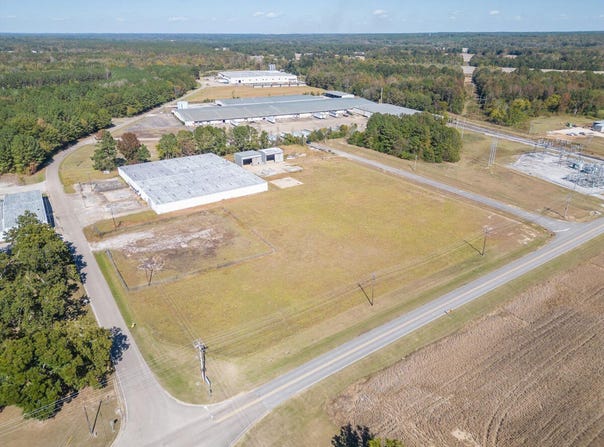 1036 N 2nd St, Baldwyn, MS 38824