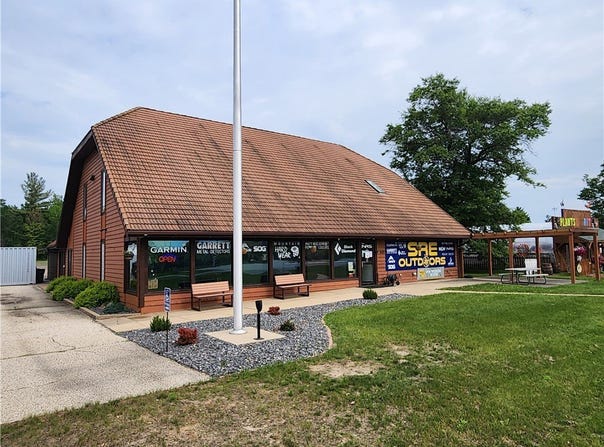 800 Oasis Road, Black River Falls, WI 54615