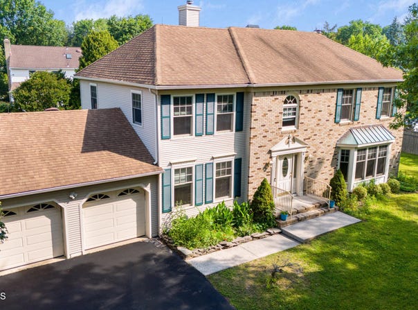 6 Oak Tree Lane, Ocean Twp, NJ 07712