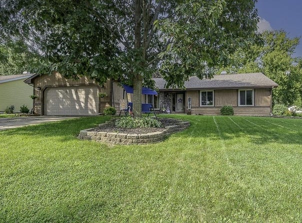 1534 Royal Oaks Drive, Janesville, WI 53548