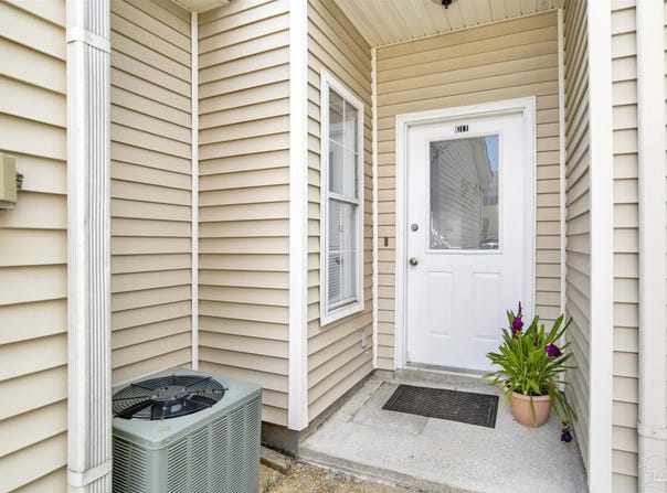601 E Burgess Rd, Pensacola, FL 32504
