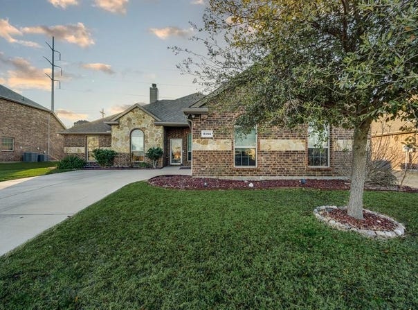 2195 Liriope Lane, Waxahachie, TX 75165