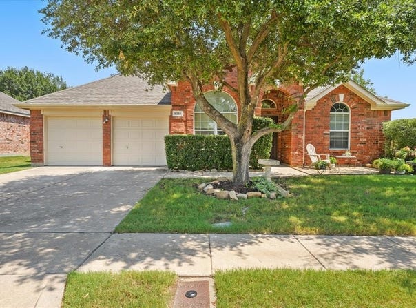 5337 Dove Creek Drive, Fort Worth, TX 76244