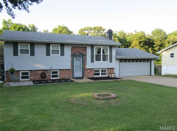 3712 Gail Drive, Imperial, MO 63052