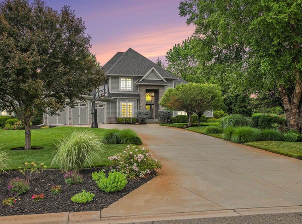 252 Minges Hills Drive, Battle Creek, MI 49015