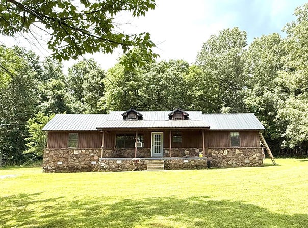 826  Law Road 107, Ravenden, AR 72459