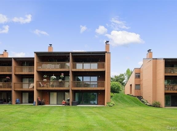 48201 Bayshore Drive, Belleville, MI 48111