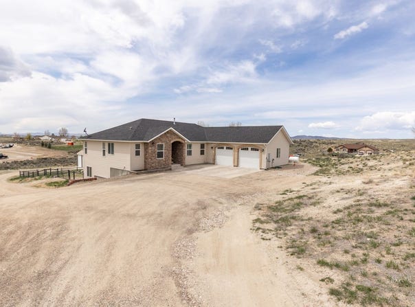 115 Bluecrest Place, Spring Creek, NV 89815