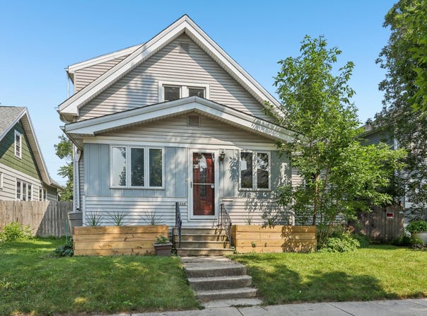 2066 S 79th St, West Allis, WI 53219