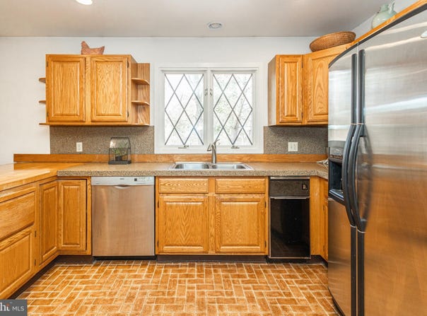 2436 AQUETONG ROAD, NEW HOPE, PA 18938